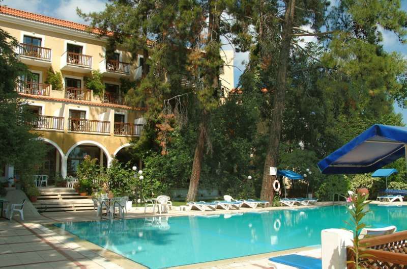 Pendeli Hotel ปลาเตรส ภายนอก รูปภาพ